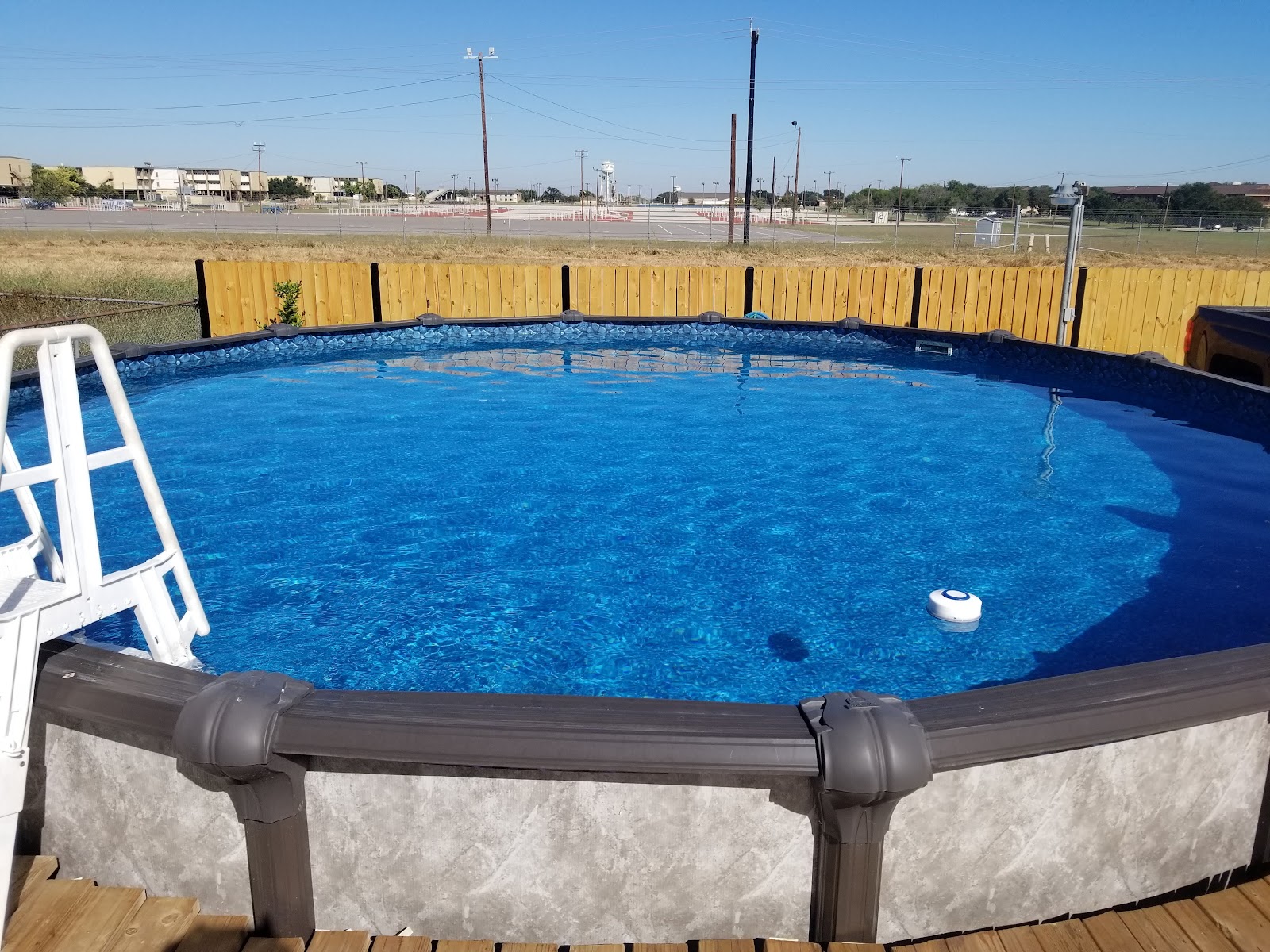 Weekly Pool Service – San Antonio